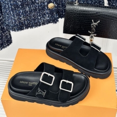 Louis Vuitton Slippers